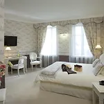 Mercure Centre De Paris 4*