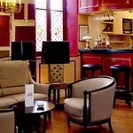 ホテル Mercure Centre De Paris ムーラン