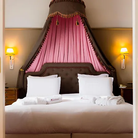 Отель Mercure Centre De Paris 4*