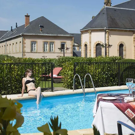 Mercure Centre De Paris 4* Μουλέν