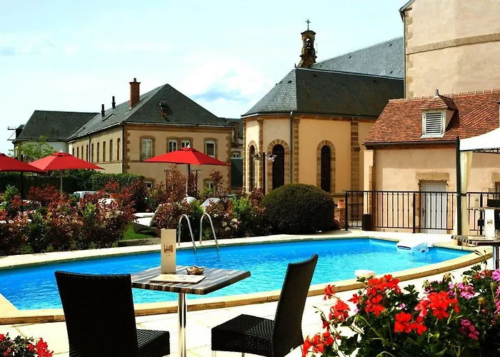 Отель Mercure Centre De Paris Мулен